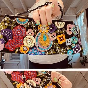 Dainty Vintage Beaded Sequin Floral Mini Handbag Clasp Closure Beaded handle